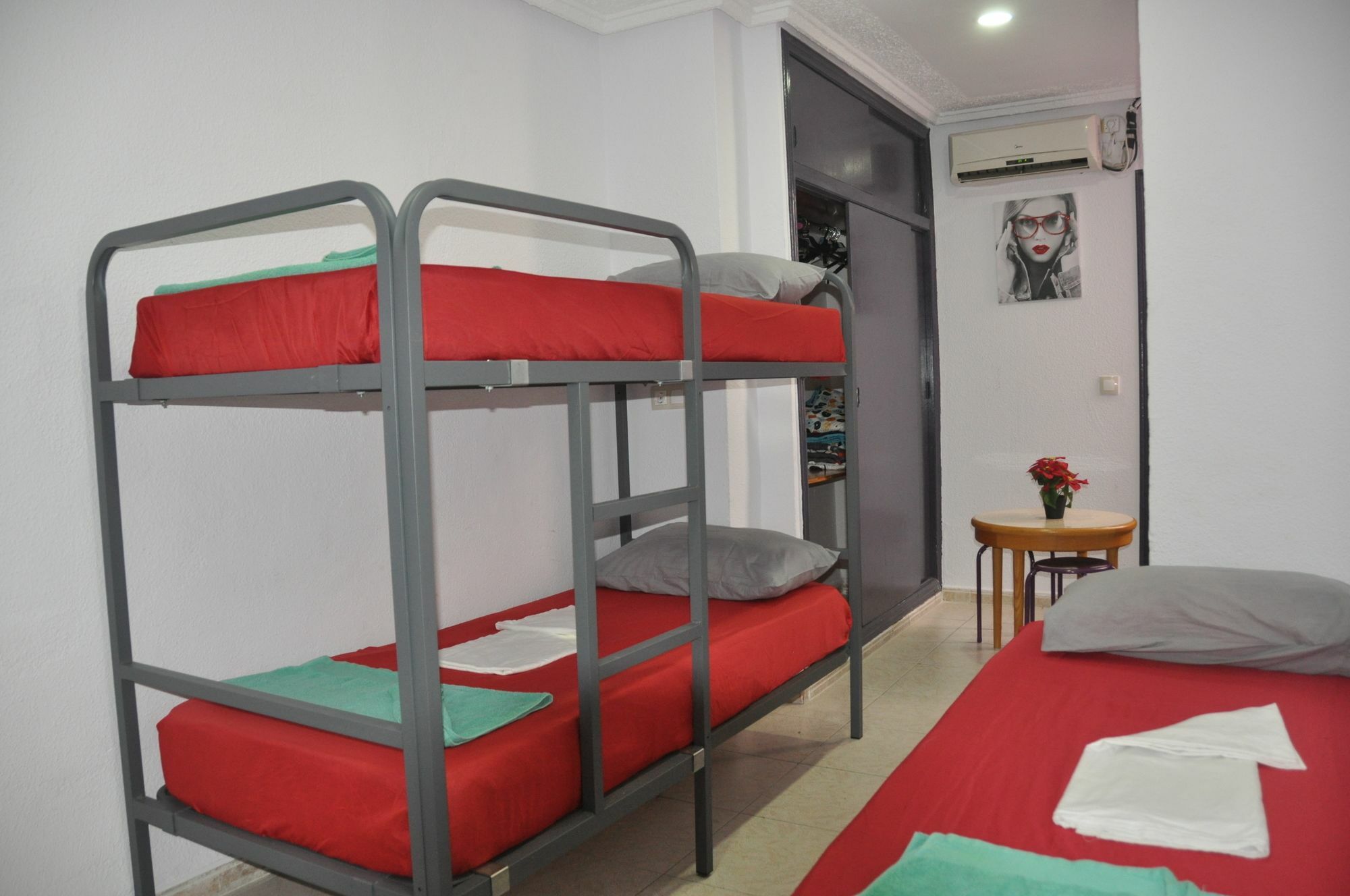 Hostal Mayor Аликанте Екстериор снимка